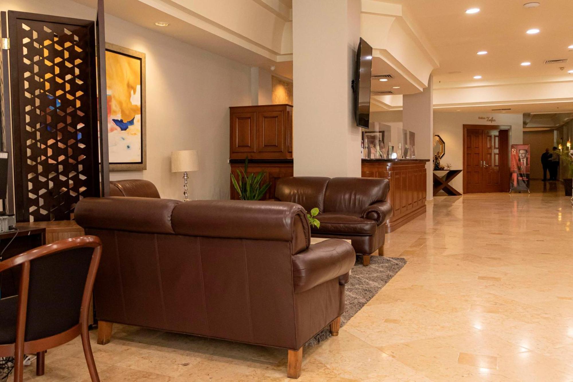 Best Western Plus Лос Мочис Екстериор снимка