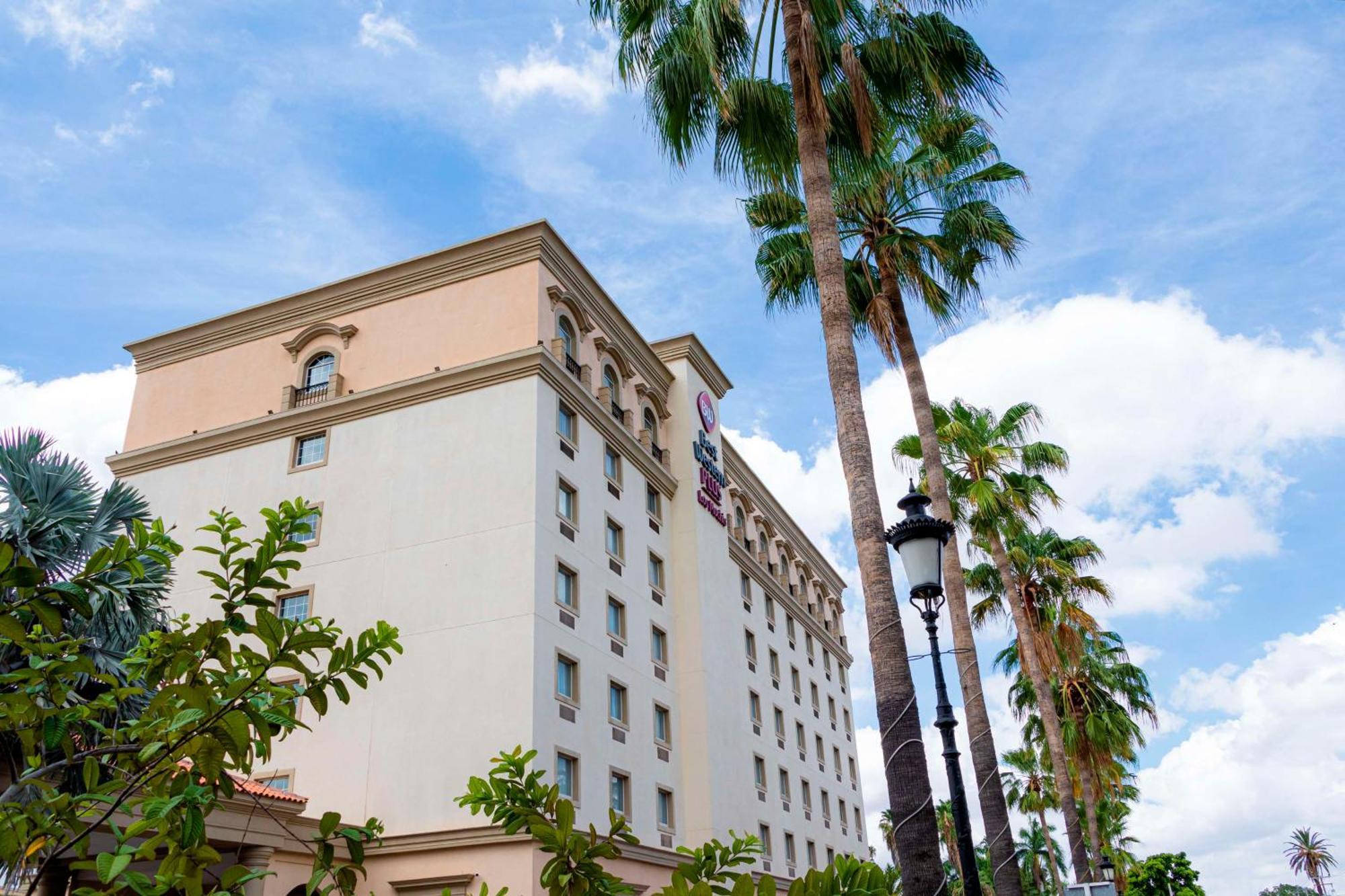 Best Western Plus Лос Мочис Екстериор снимка